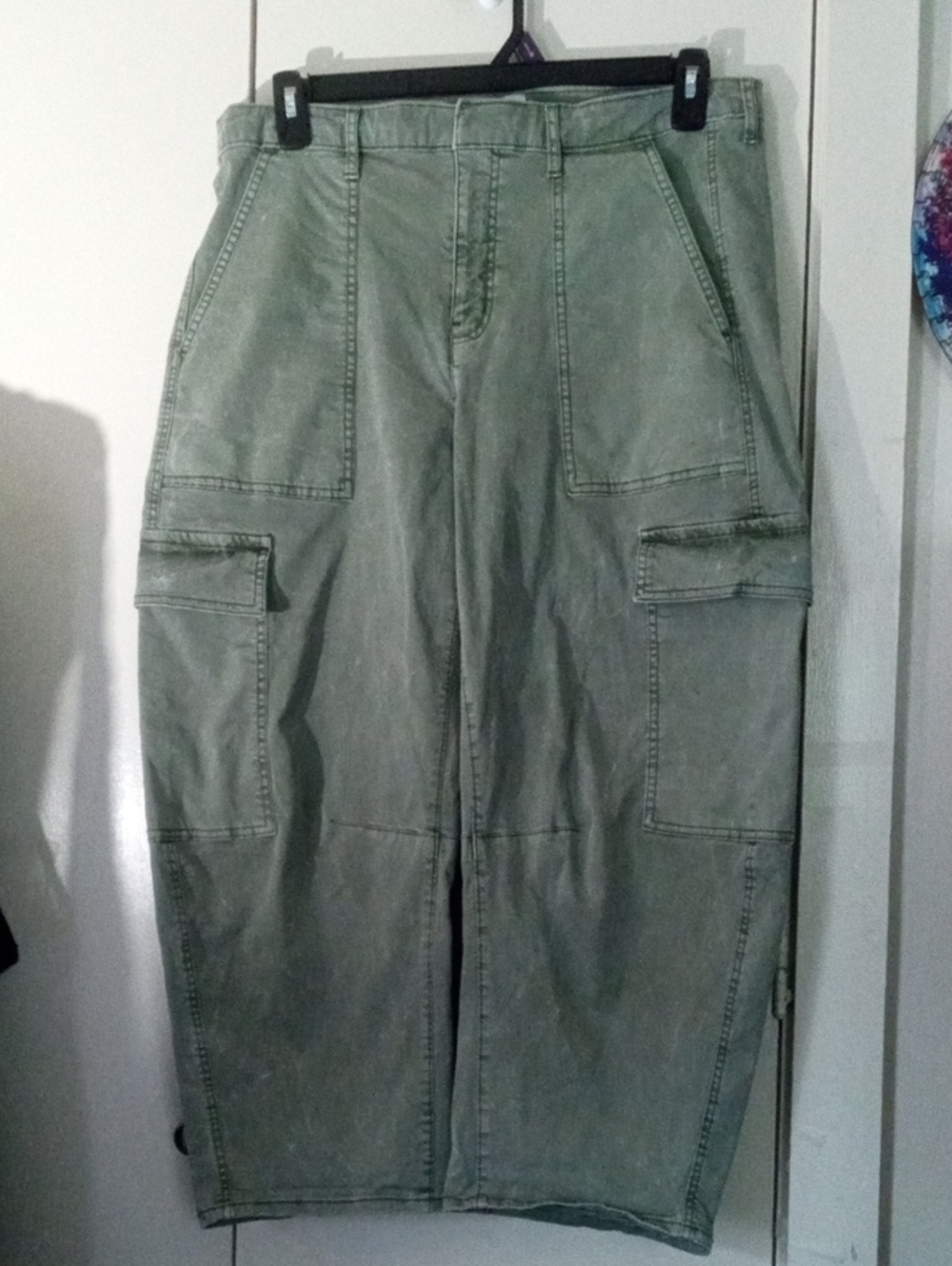 GAP Khaki Cargo Barrel Pants with Utility Pockets 12 Petite